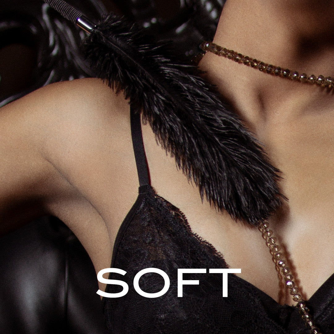 Noir - Soft Feather Tickler - Plumero para cosquillas